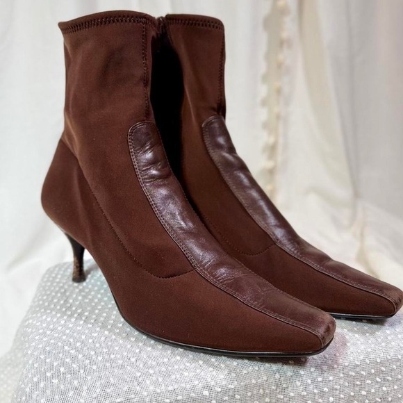 Bandolino Brown Stretch Ankle Boots – Size 8.5M - Picture 1 of 8